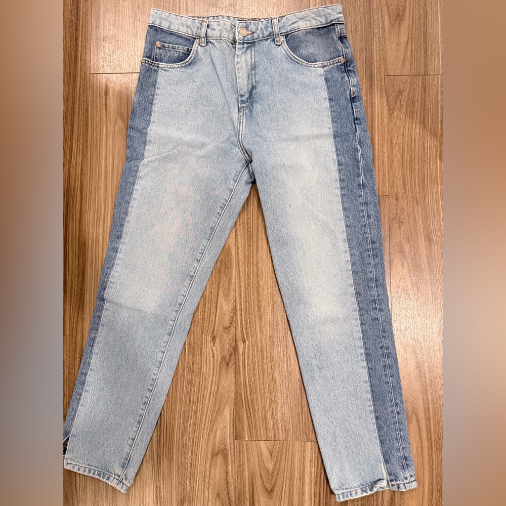 Max&Co: Classic Two-Tone Straight Leg Jeans